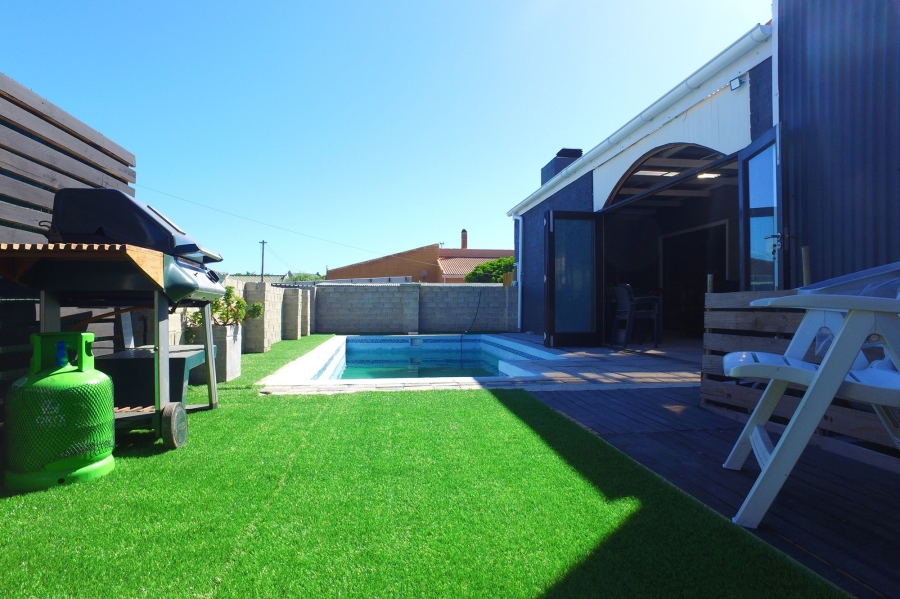 2 Bedroom Property for Sale in Franskraal Western Cape